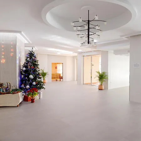 Sun 托雷莫利诺斯